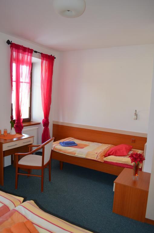 Hotel U Kapra Lázně Bělohrad Exterior foto